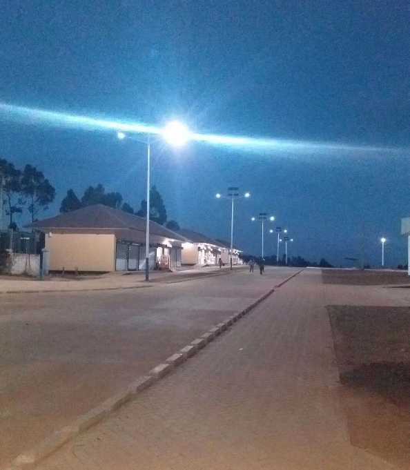 高坪区非洲科特迪瓦太阳能路灯工程